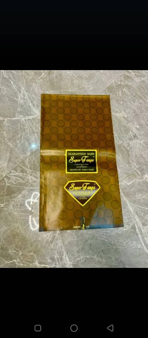 Bazin Super Fanga - Tissu de qualité supérieur Marron claire - Image 1