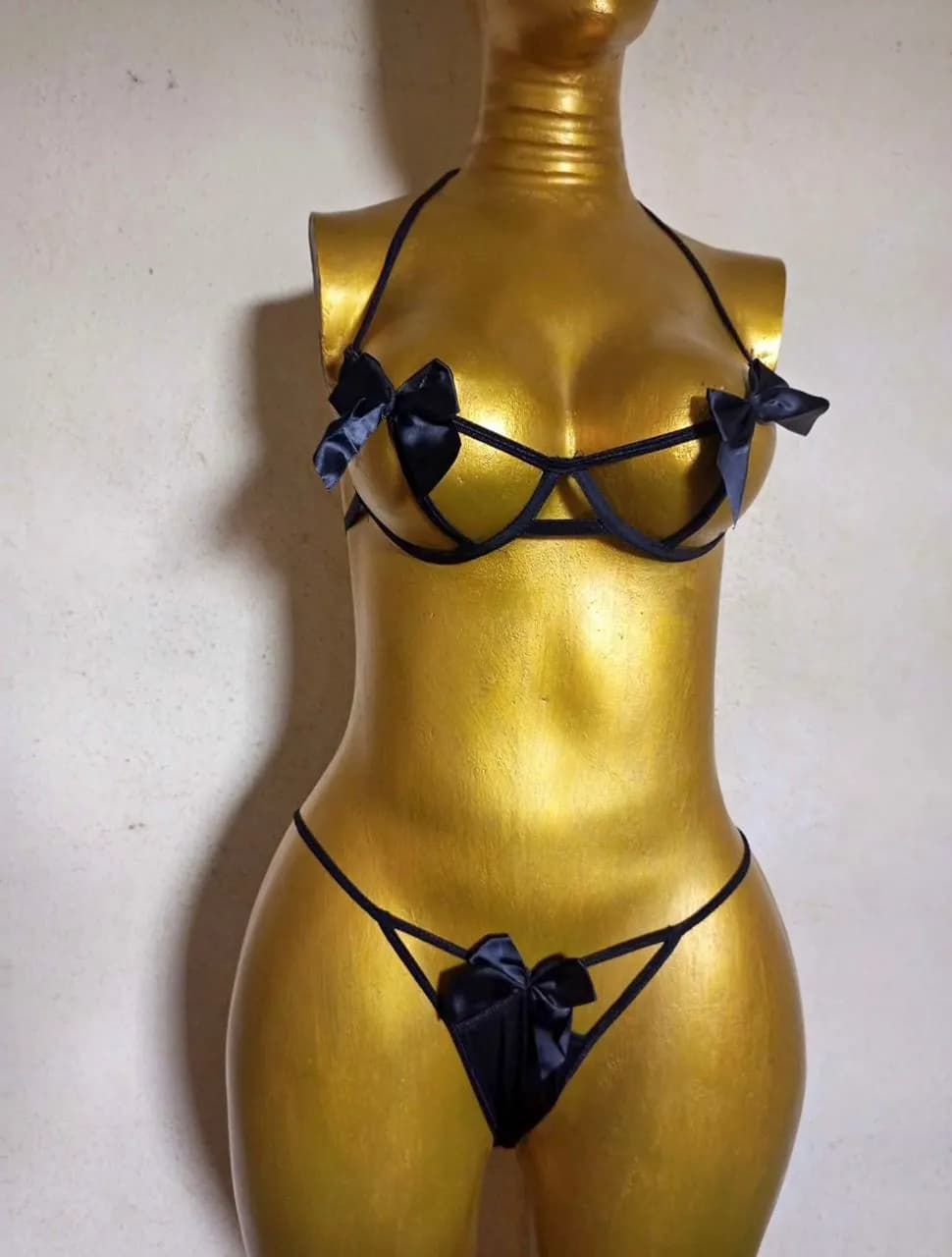 Ensemble lingerie sexy fine noire avec nœuds satiné - Image 1