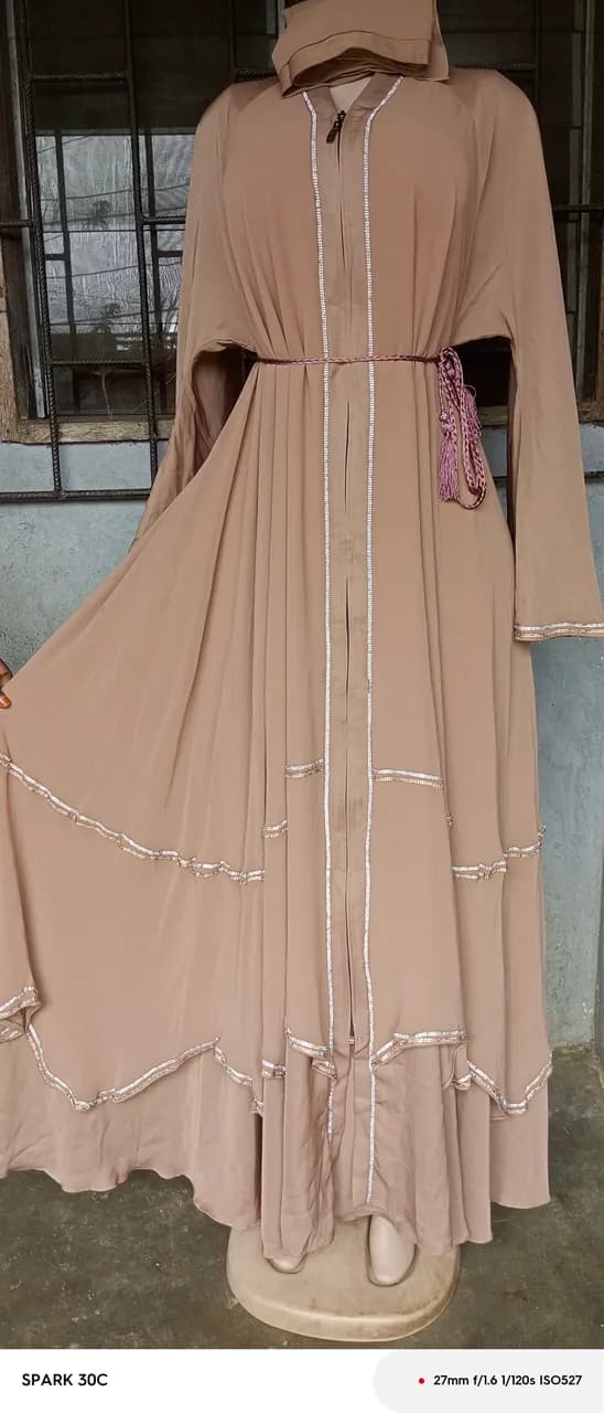 Abaya volante zigzag - Image 1